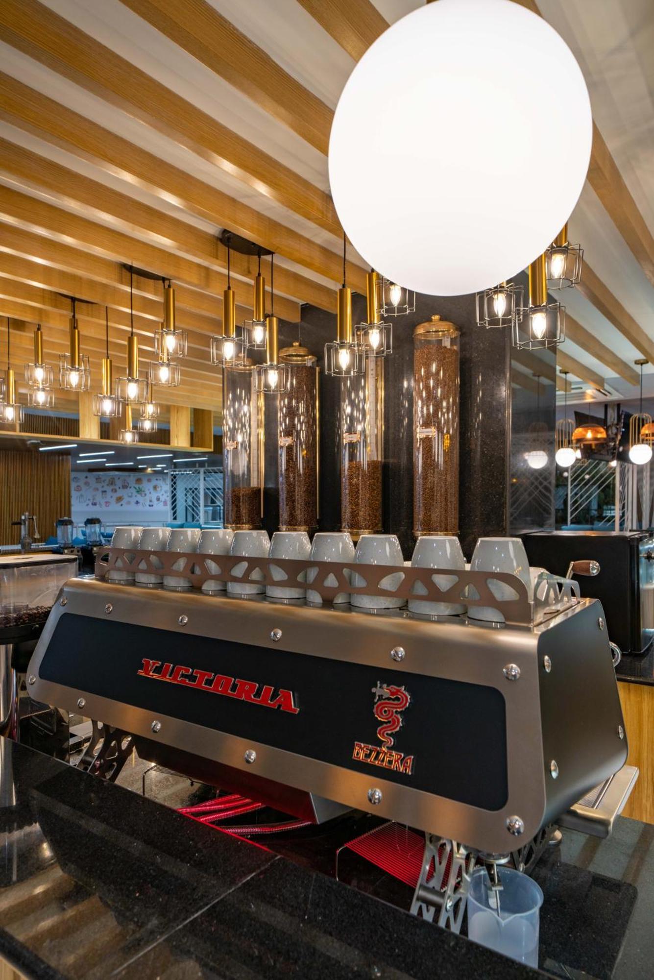 Hotel Deccan Serai Grande, Gachibowli, Hyderabad Luaran gambar